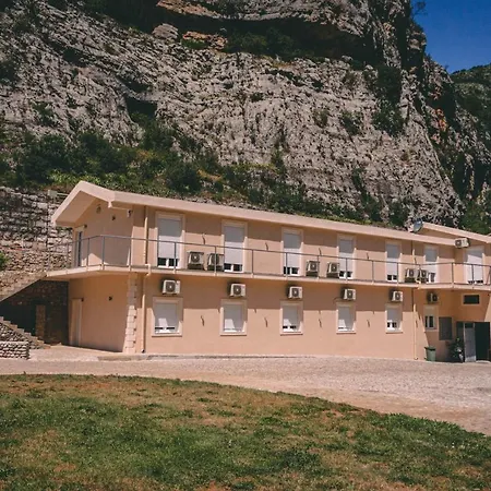 Auto Kamp Titograd Campingplads