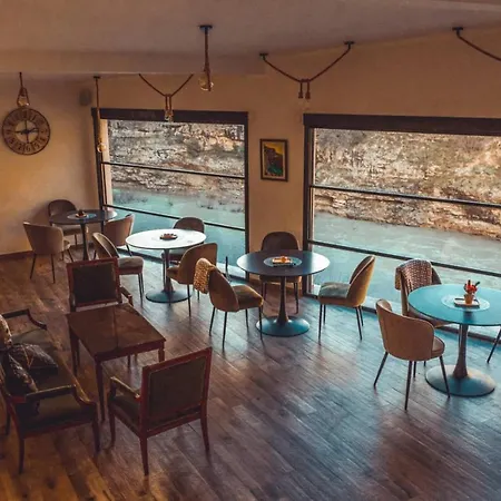 Auto Kamp Titograd 3*