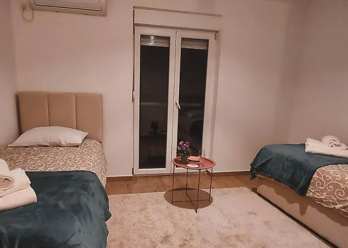 Auto Kamp Titograd Camping 3*